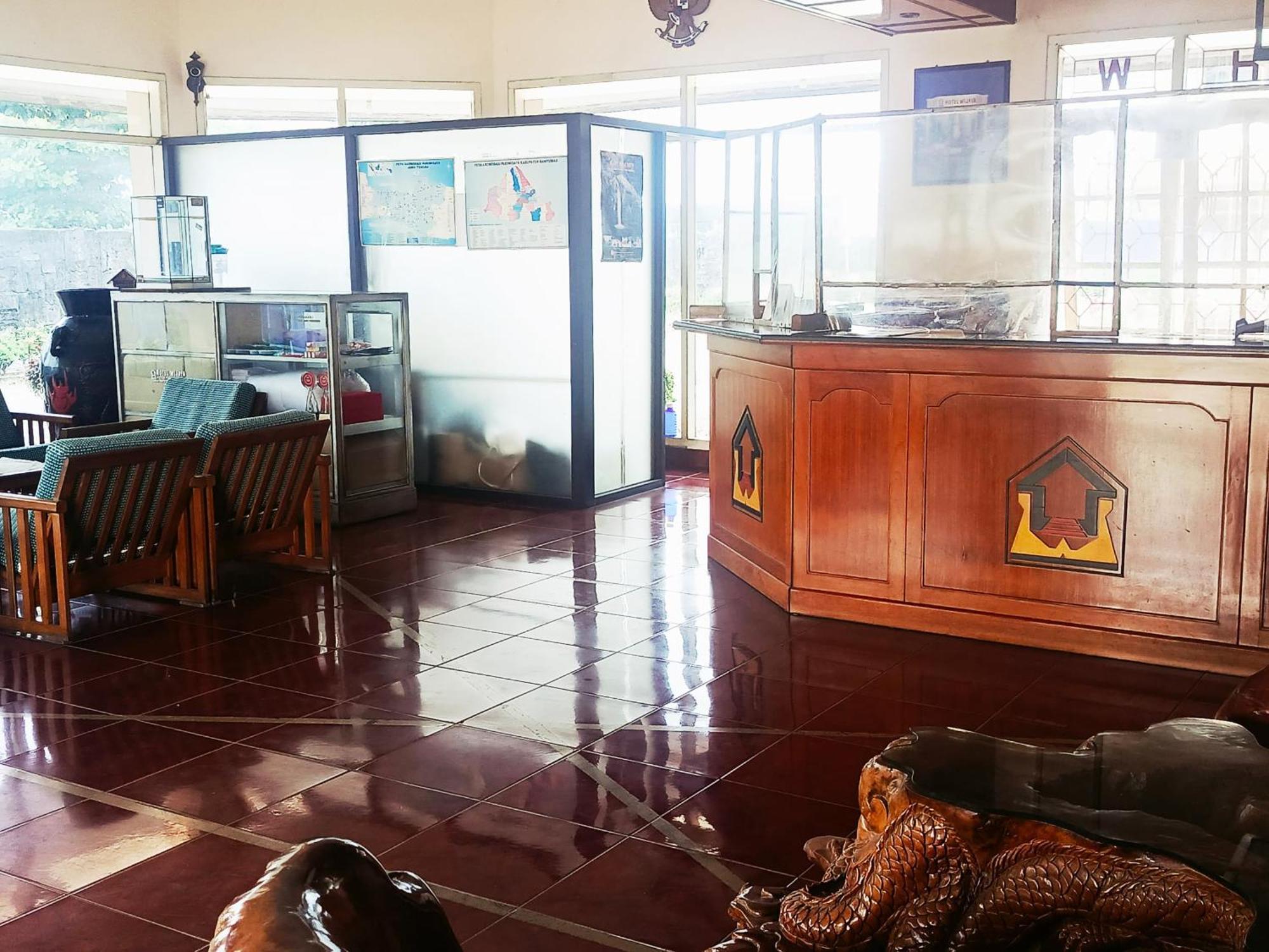 Hotel Wijaya Purwokerto Exterior foto